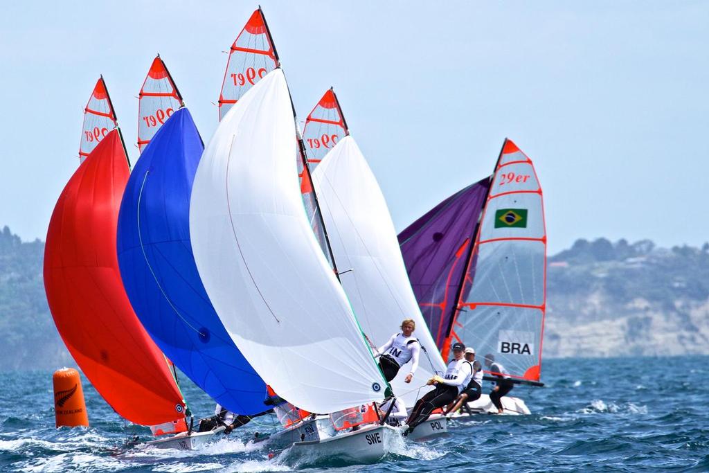 Mens 29er - Aon Youth Worlds 2016, Torbay, Auckland, New Zealand, Day 3, December 18, 2016 © Richard Gladwell www.photosport.co.nz